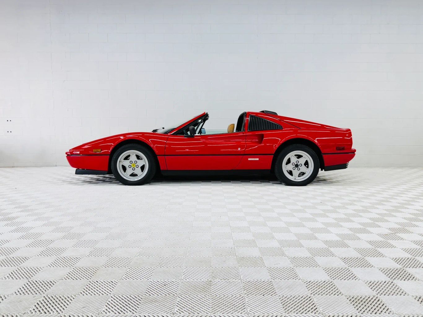 1986 FERRARI 328 GTS