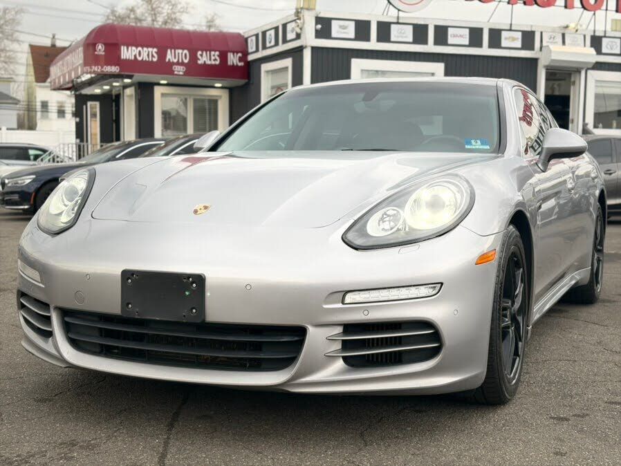 2014 PORSCHE Panamera