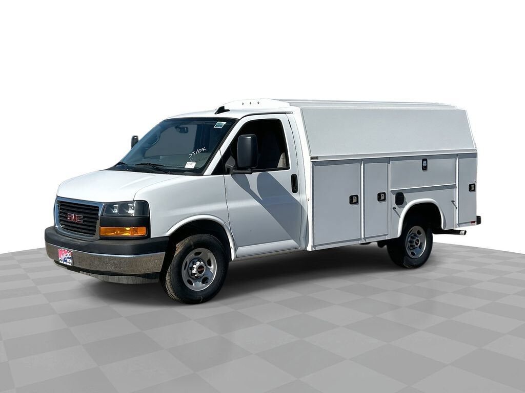 2025 GMC Savana