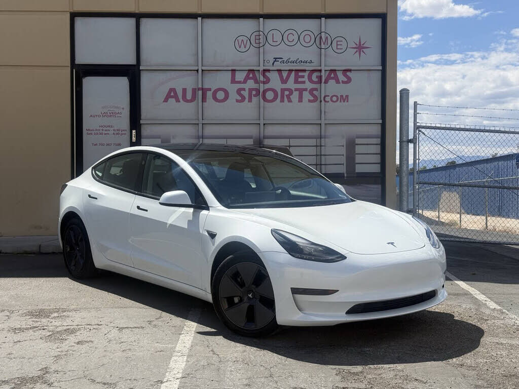 2023 TESLA Model 3