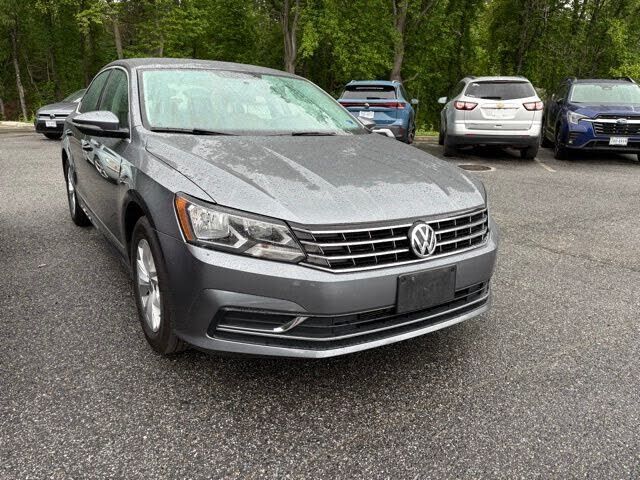 2016 VOLKSWAGEN Passat