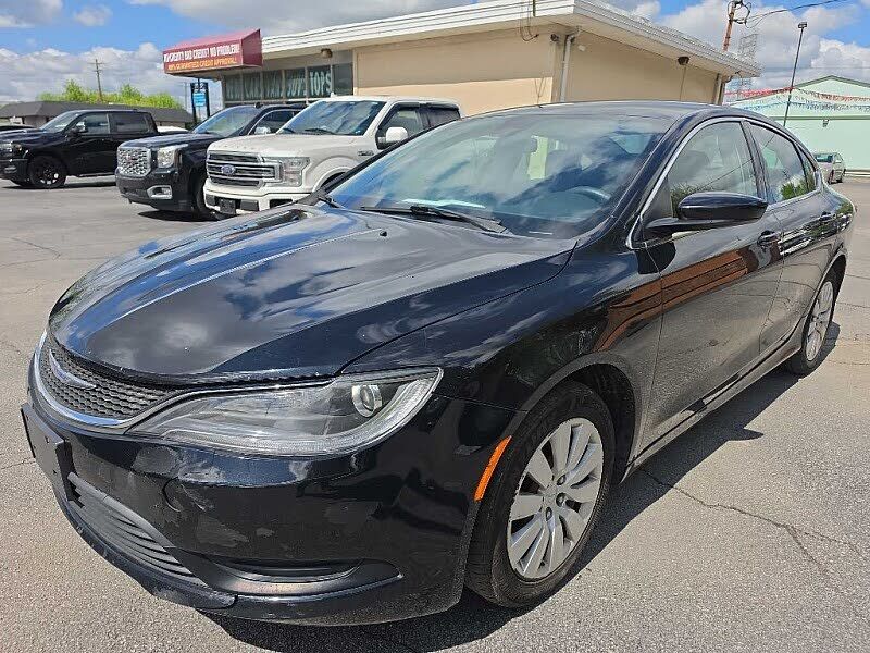 2016 CHRYSLER 200