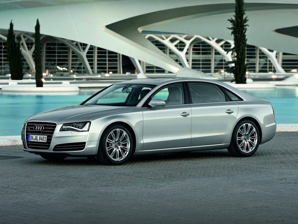 2011 AUDI A8