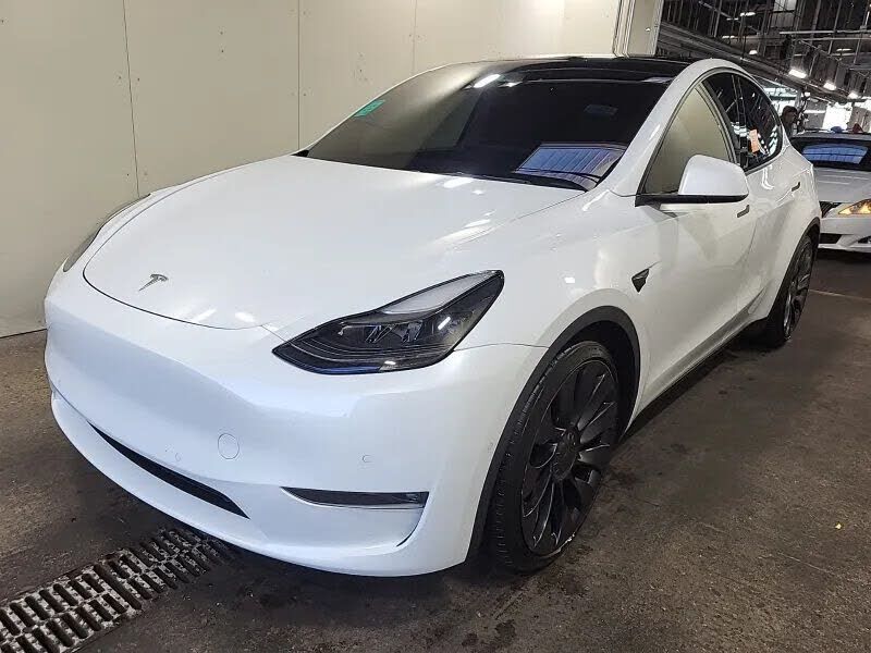 2022 TESLA Model Y