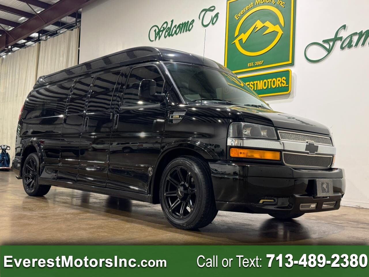 2017 CHEVROLET Express