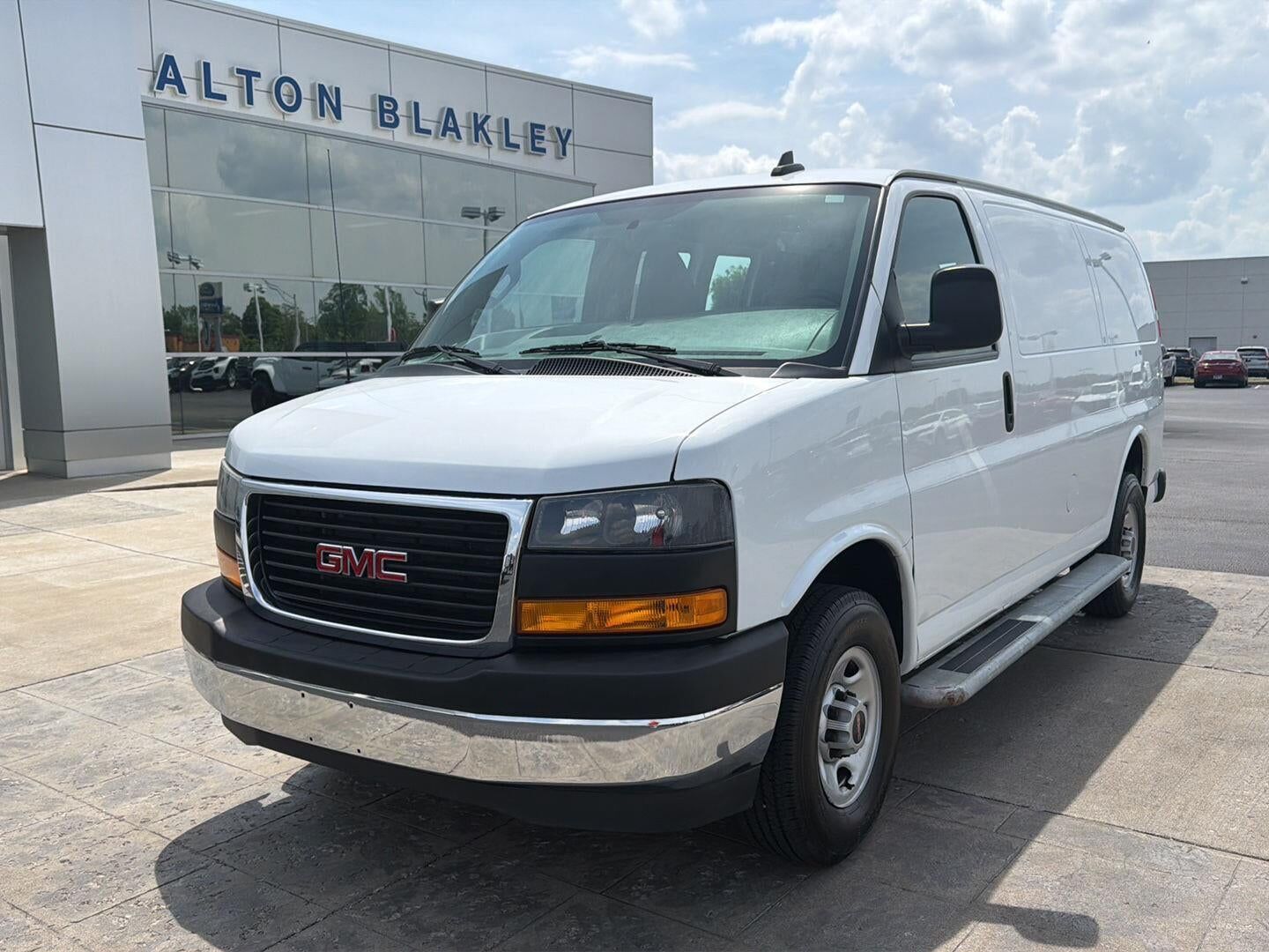 2021 GMC Savana