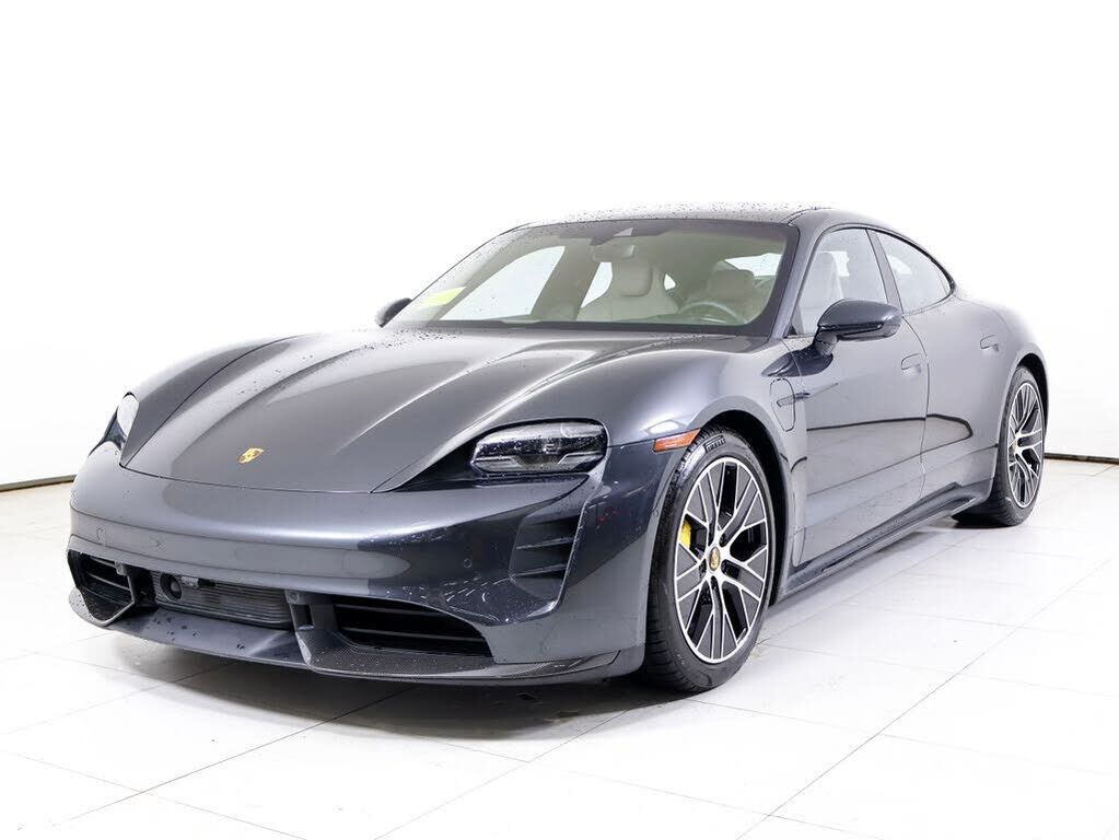 2020 PORSCHE Taycan
