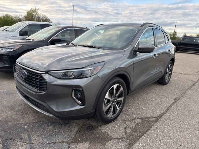 2023 FORD Escape
