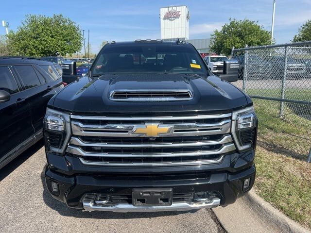 2024 CHEVROLET Silverado HD