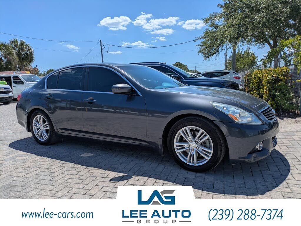 2013 INFINITI G37