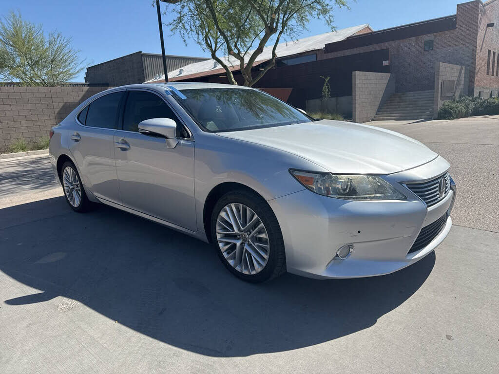 2013 LEXUS ES