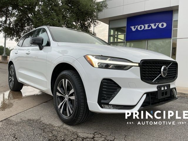 2025 VOLVO XC60