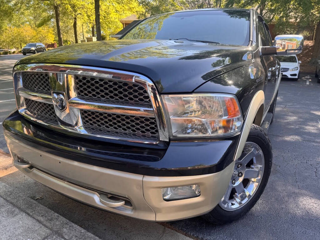 2011 DODGE Ram