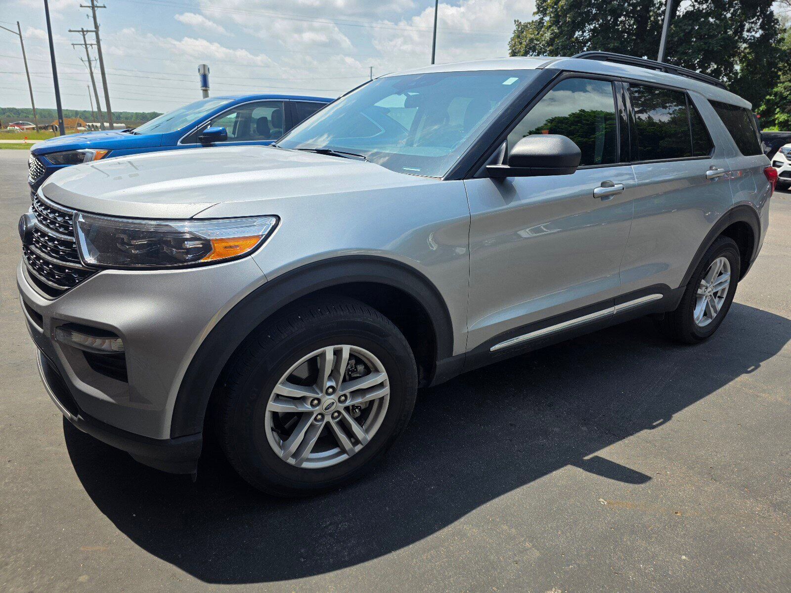 2023 FORD Explorer