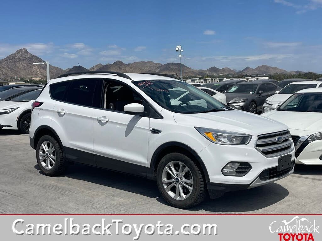 2018 FORD Escape