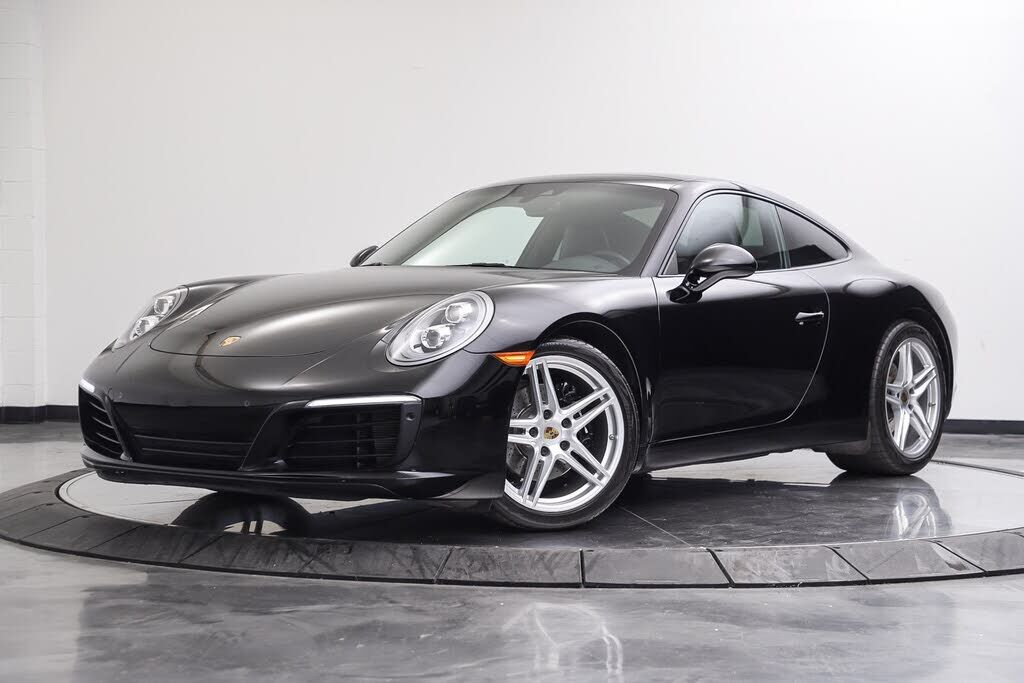 2018 PORSCHE 911