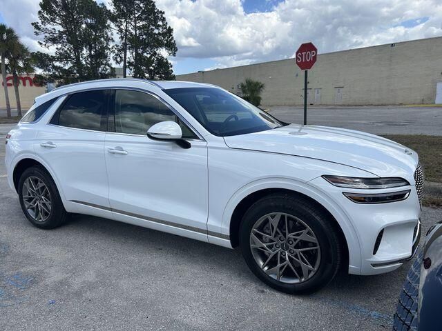 2025 GENESIS GV70