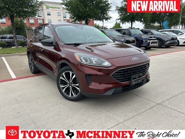 2021 FORD Escape