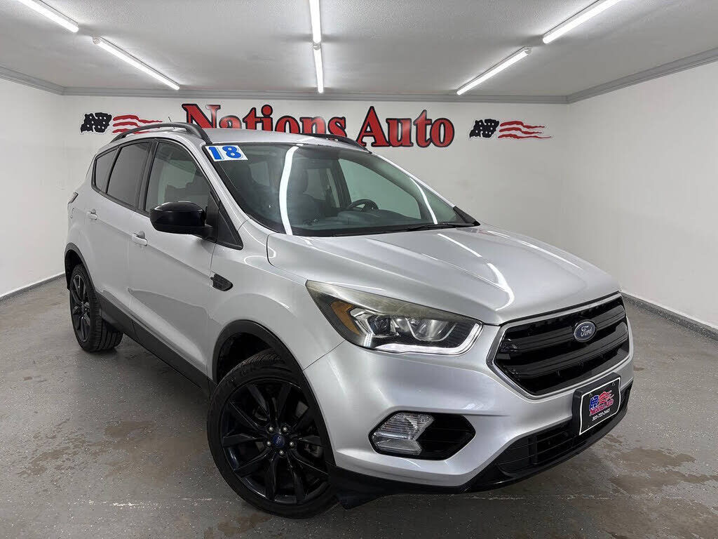 2018 FORD Escape