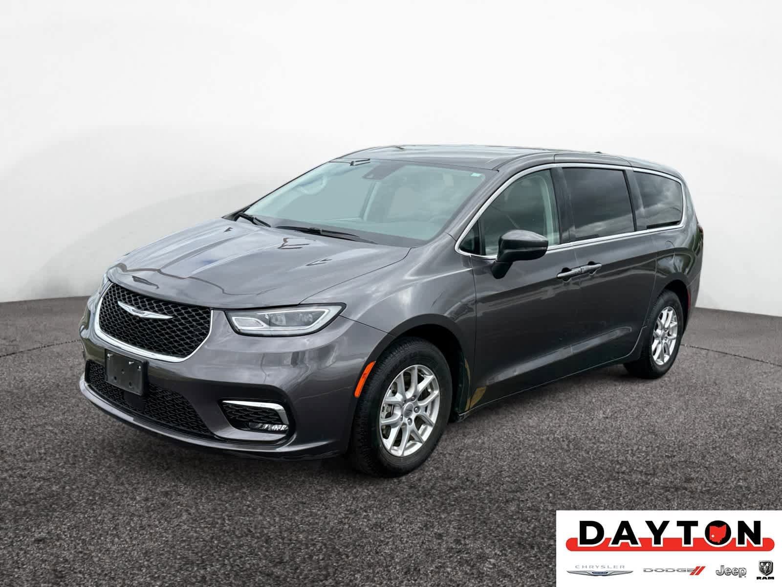 2023 CHRYSLER Pacifica