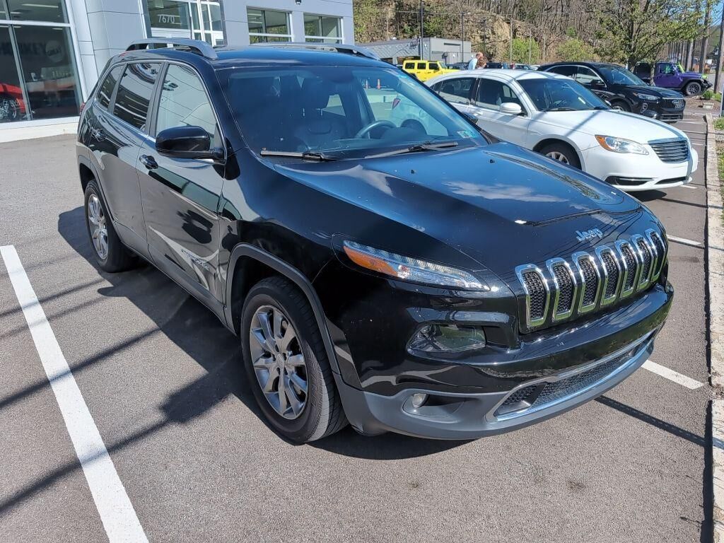 2017 JEEP Cherokee