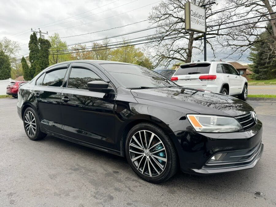 2016 VOLKSWAGEN Jetta