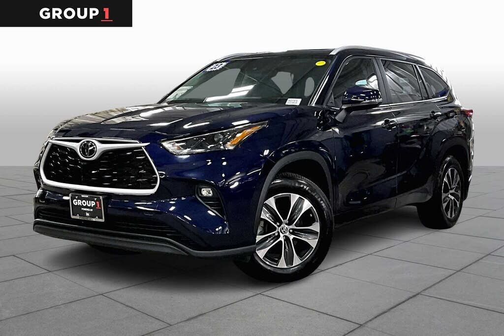 2023 TOYOTA Highlander