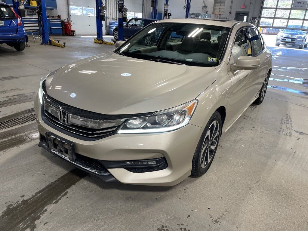 2017 HONDA Accord