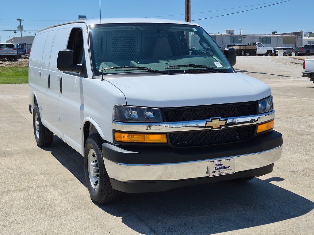 2026 CHEVROLET Express