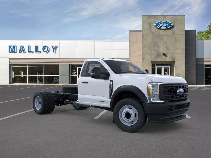 2025 FORD F-600