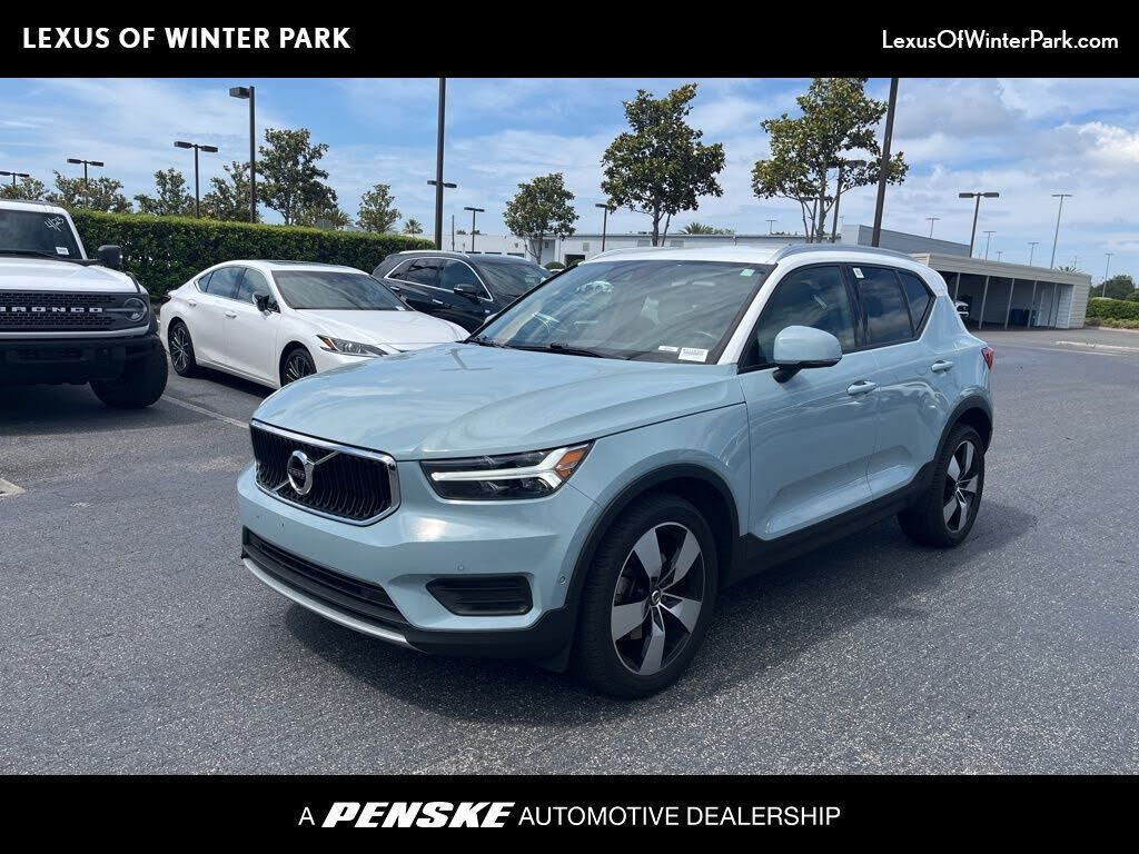 2019 VOLVO XC40