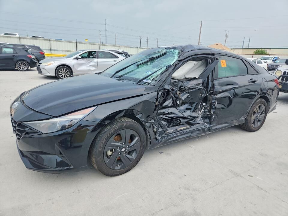 2023 HYUNDAI Elantra