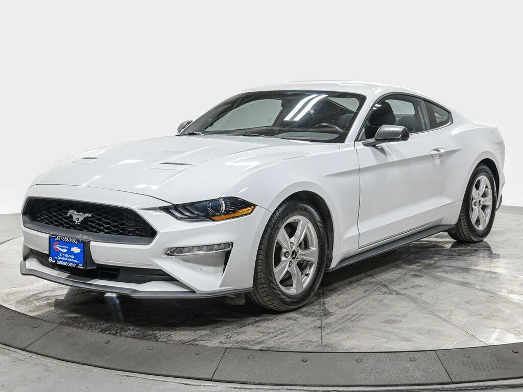 2020 FORD Mustang