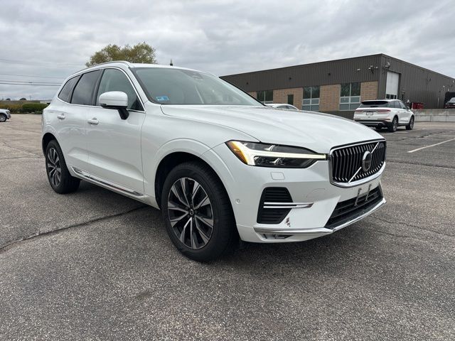 2023 VOLVO XC60