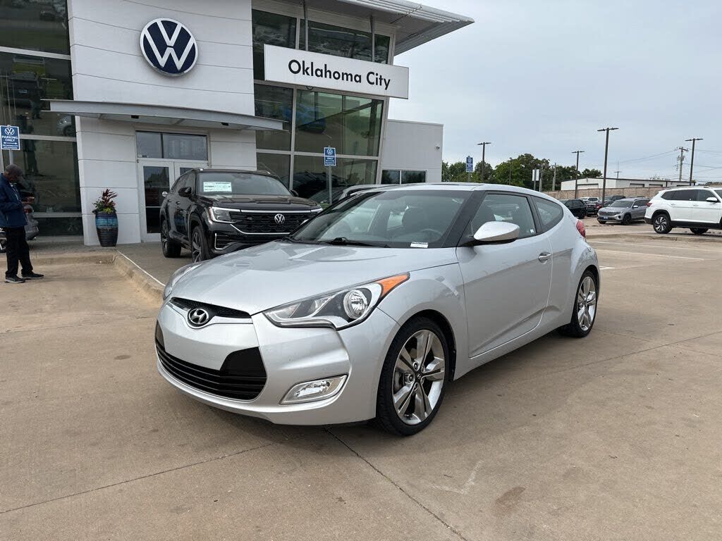2016 HYUNDAI Veloster