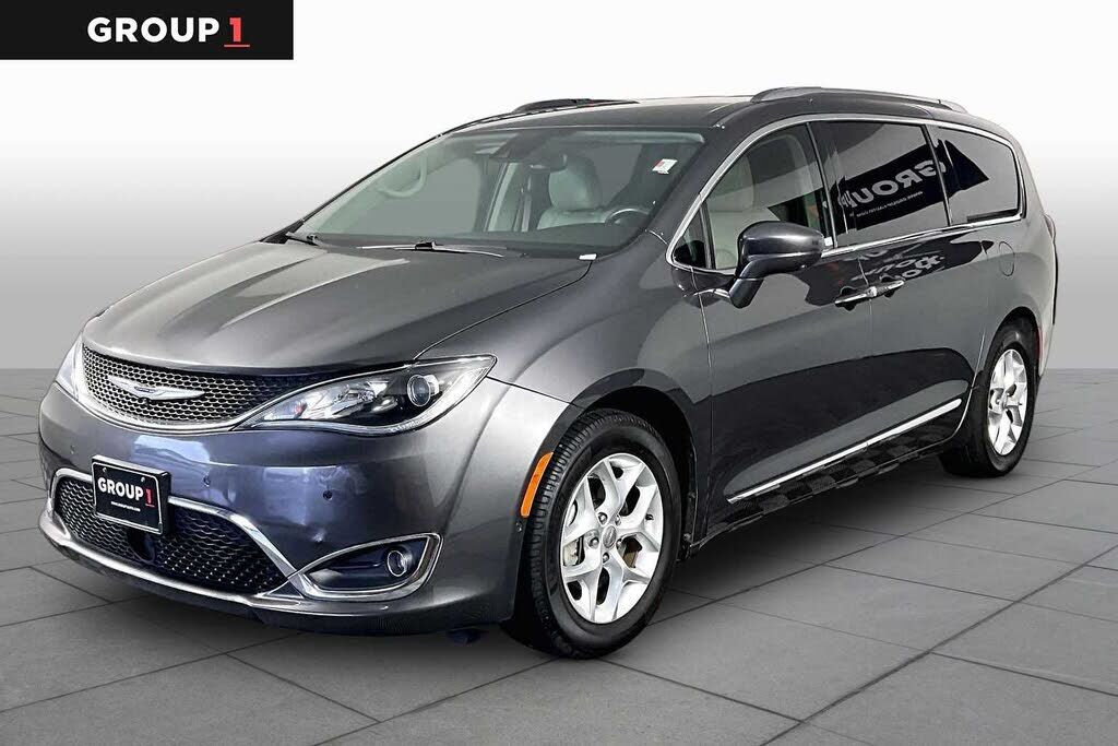 2020 CHRYSLER Pacifica