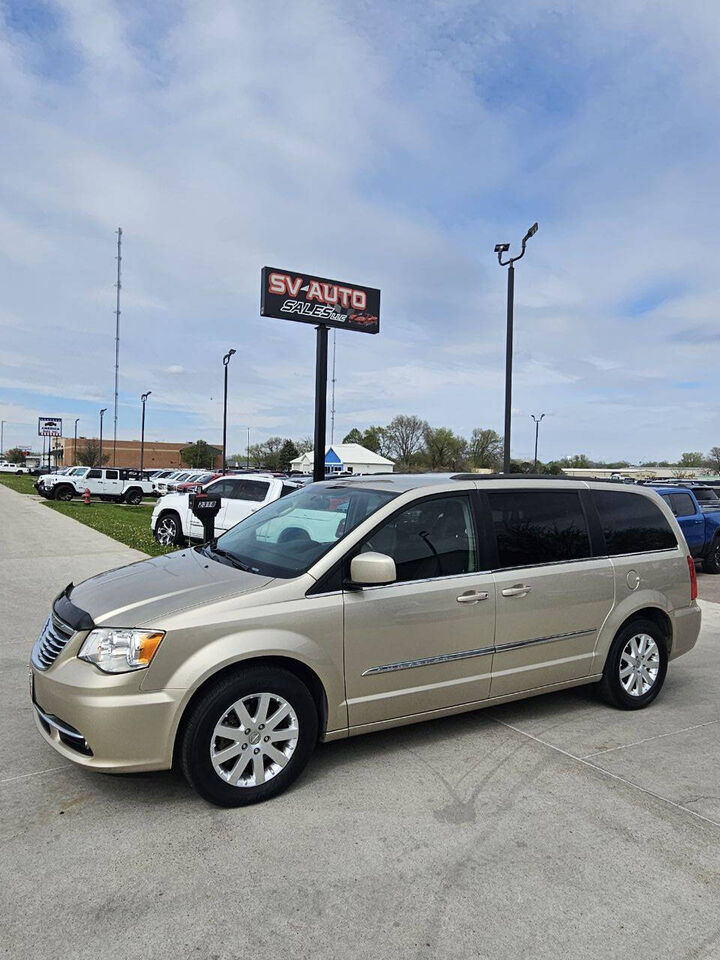 2015 CHRYSLER Town and Country