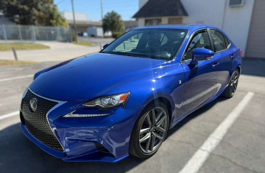 2016 LEXUS IS