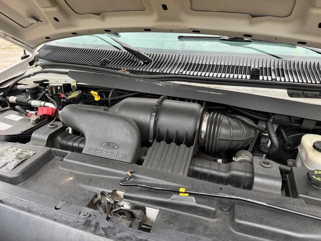 2010 FORD E-250