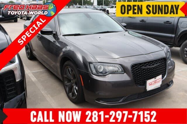 2023 CHRYSLER 300