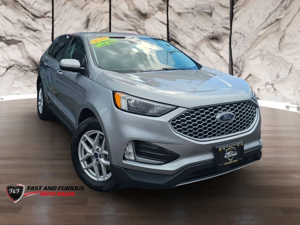 2023 FORD Edge