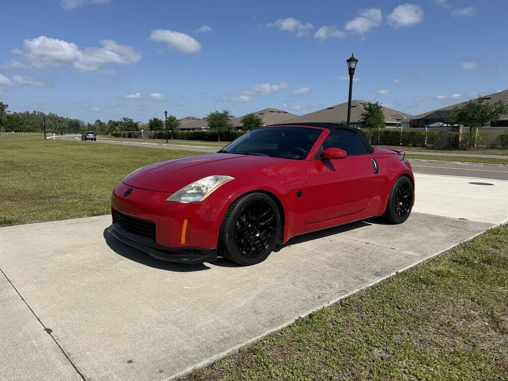 2004 NISSAN 350Z