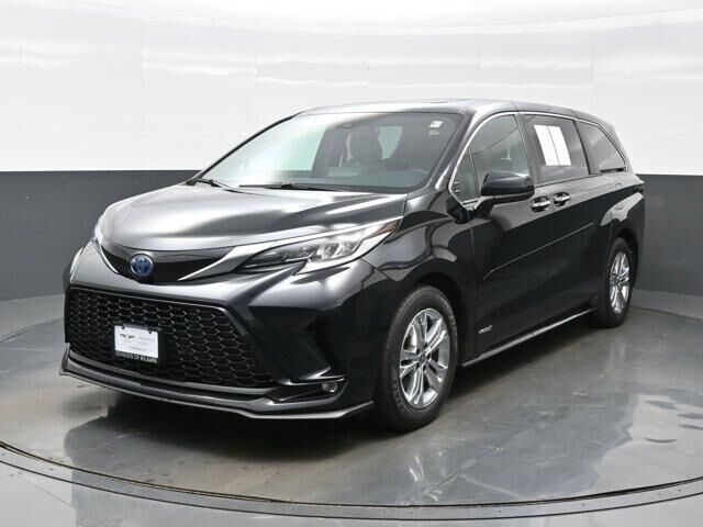 2021 TOYOTA Sienna