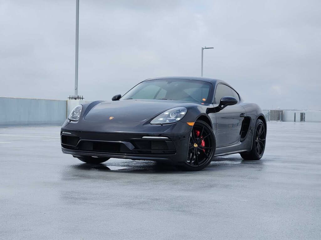 2025 PORSCHE 718