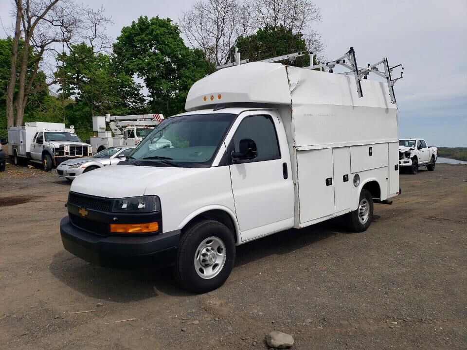 2024 CHEVROLET Express