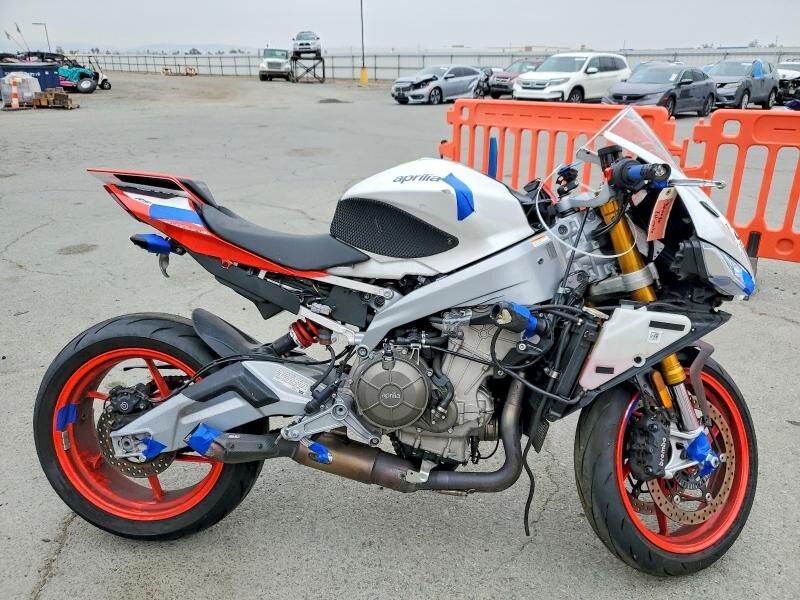 2024 APRILIA RS