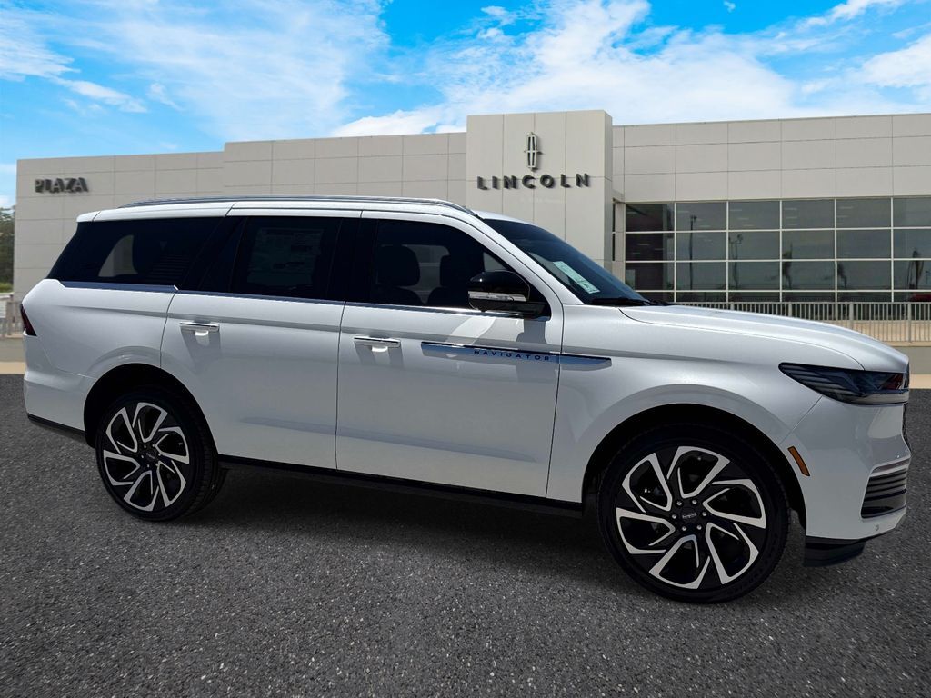 2026 LINCOLN Navigator