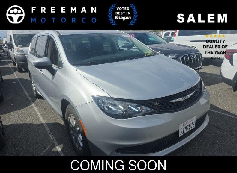 2022 CHRYSLER Voyager