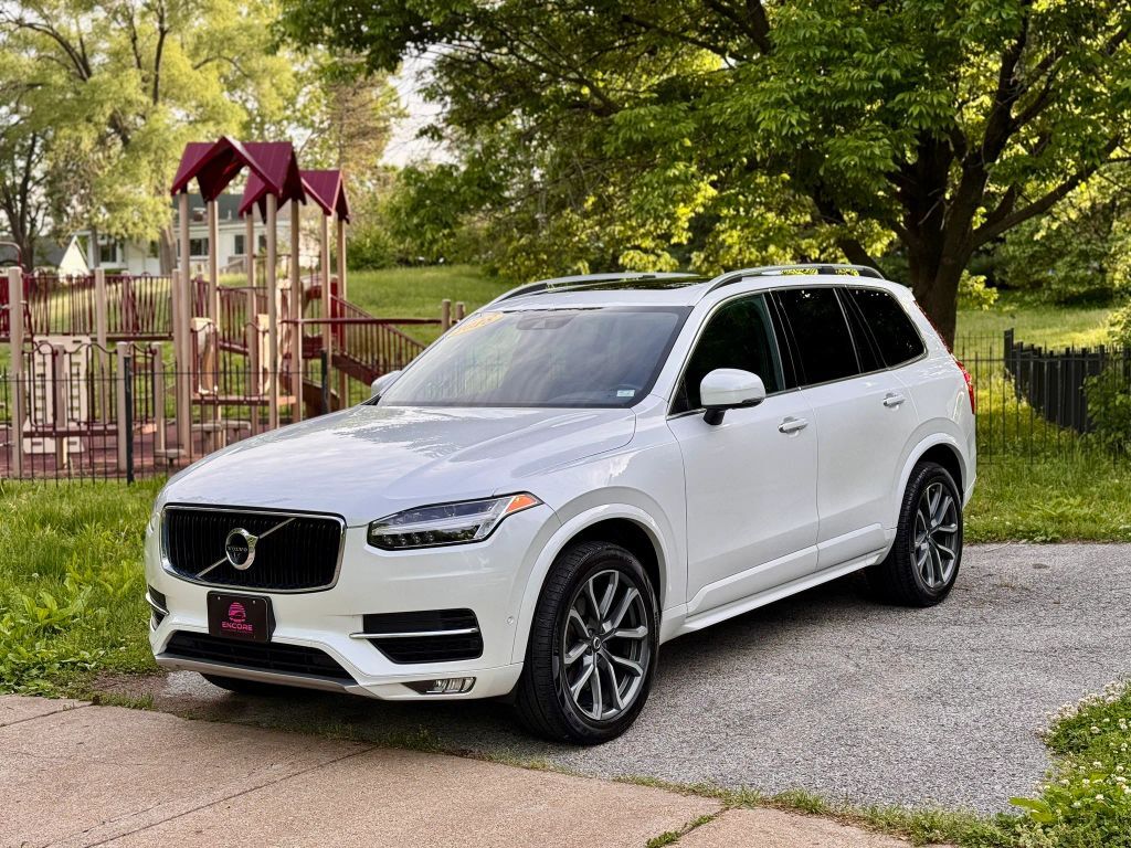 2018 VOLVO XC90