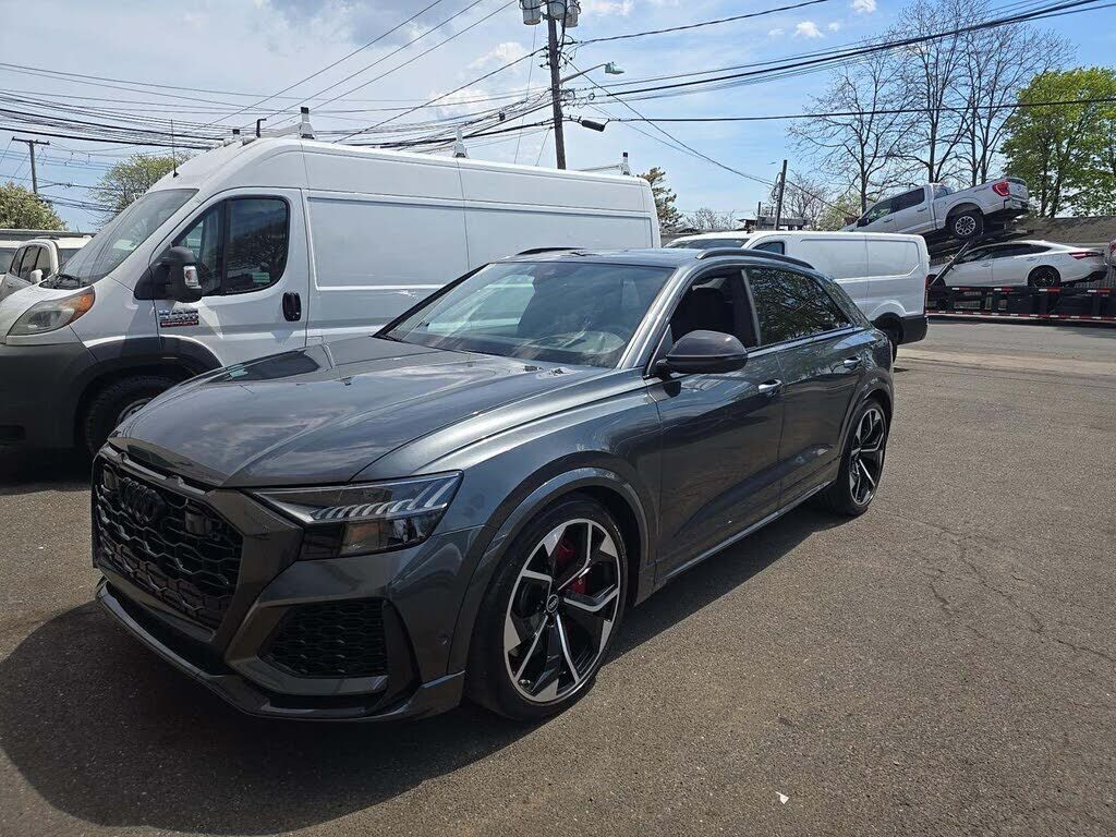 2021 AUDI RS Q8